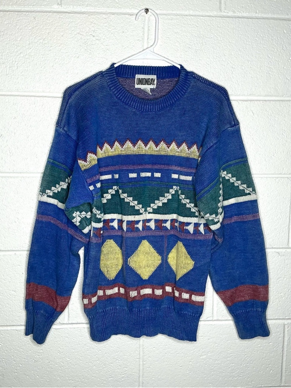 < Vintage Union Bay 90’s Colorful Geometric Pattern Sweater >